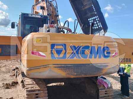 Техническое обслуживание гусеничного экскаватора XCMG XE225DN - 3